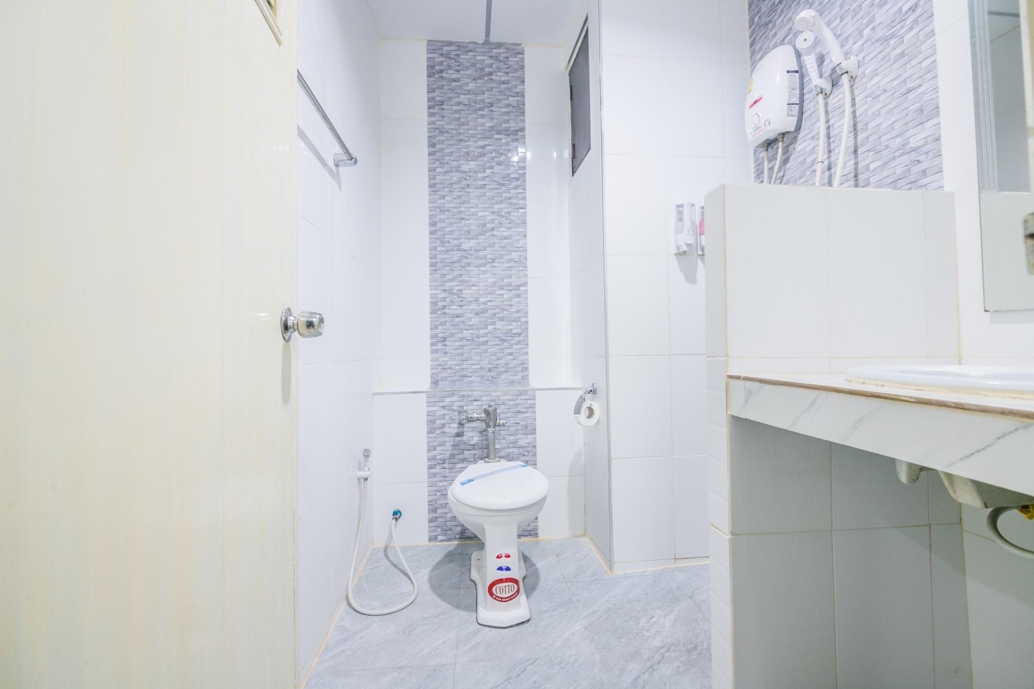 Grand PL Hotel Superior City View Double 3