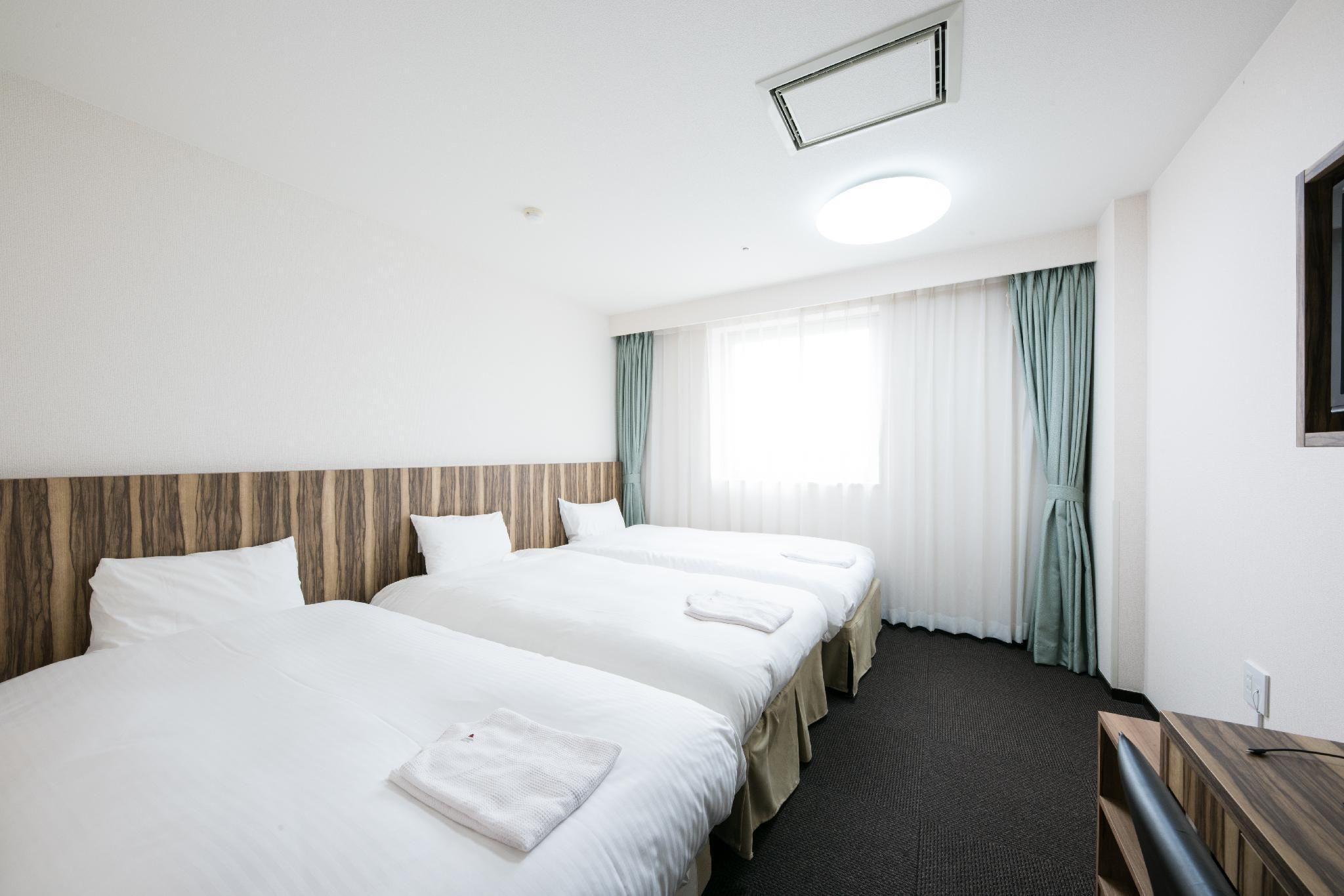 Hotel Wing International Tomakomai Triple Room - Smoking 2