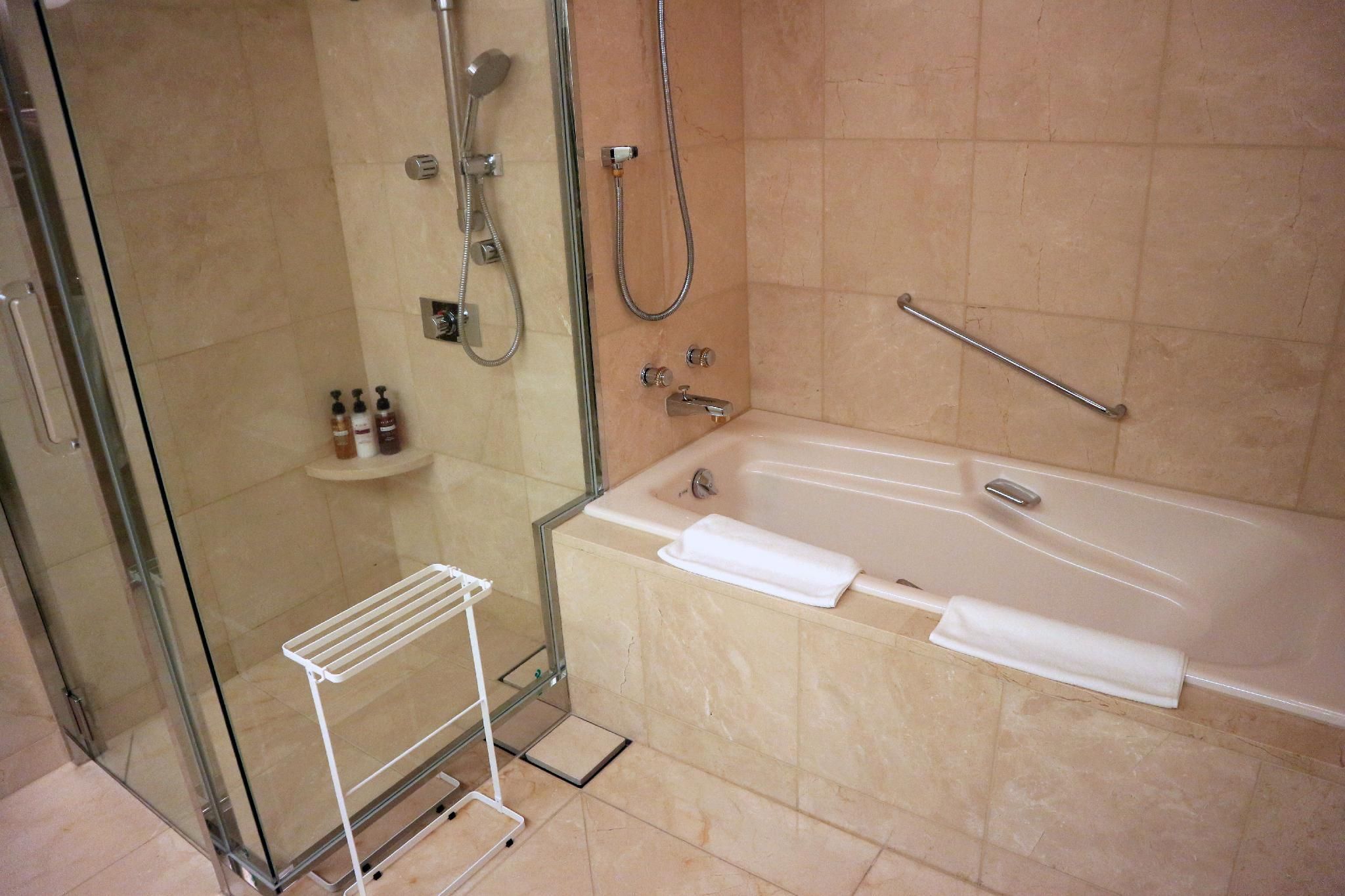 Junior Suite Room