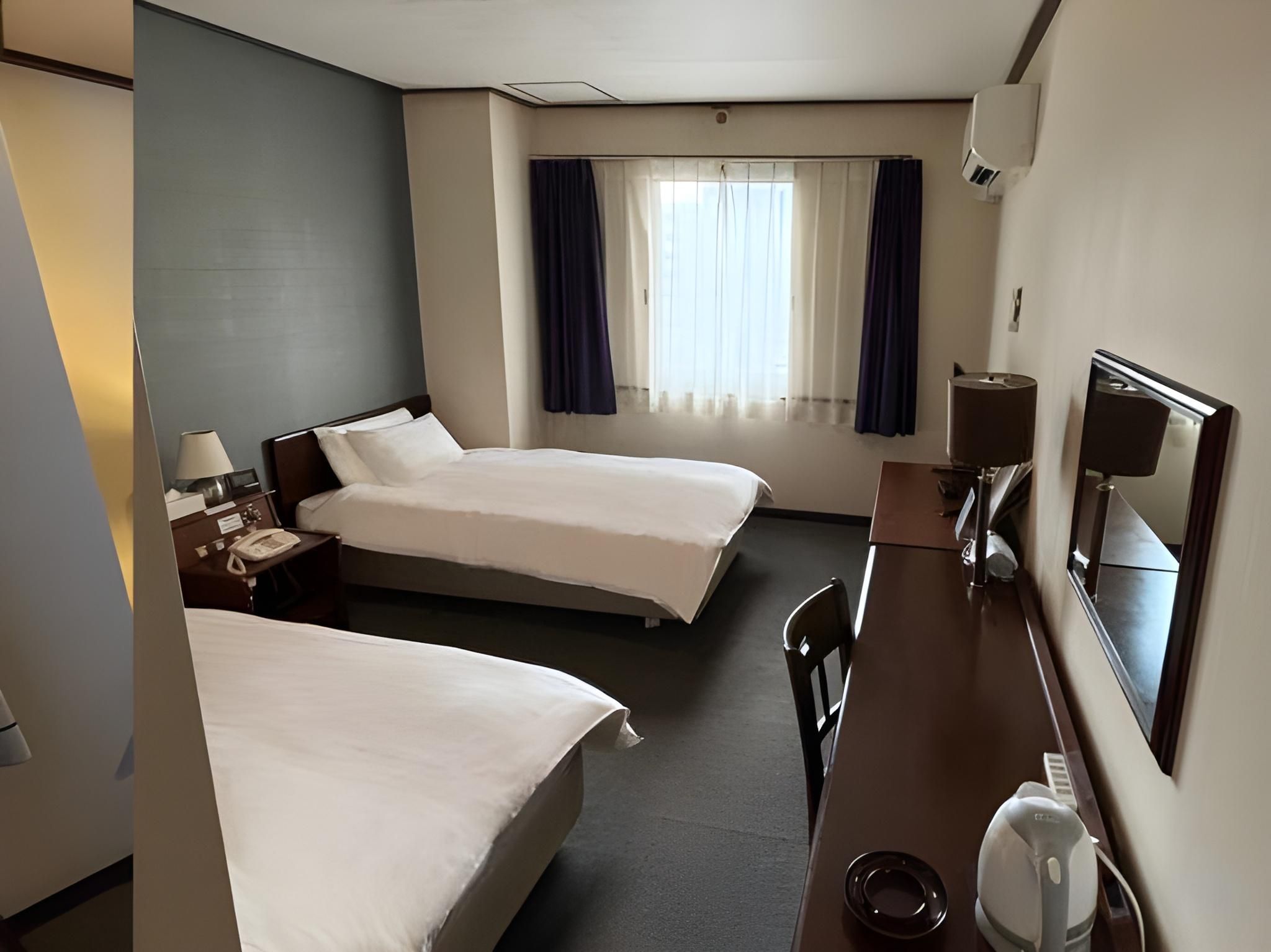Twin Room - Non-Smoking
