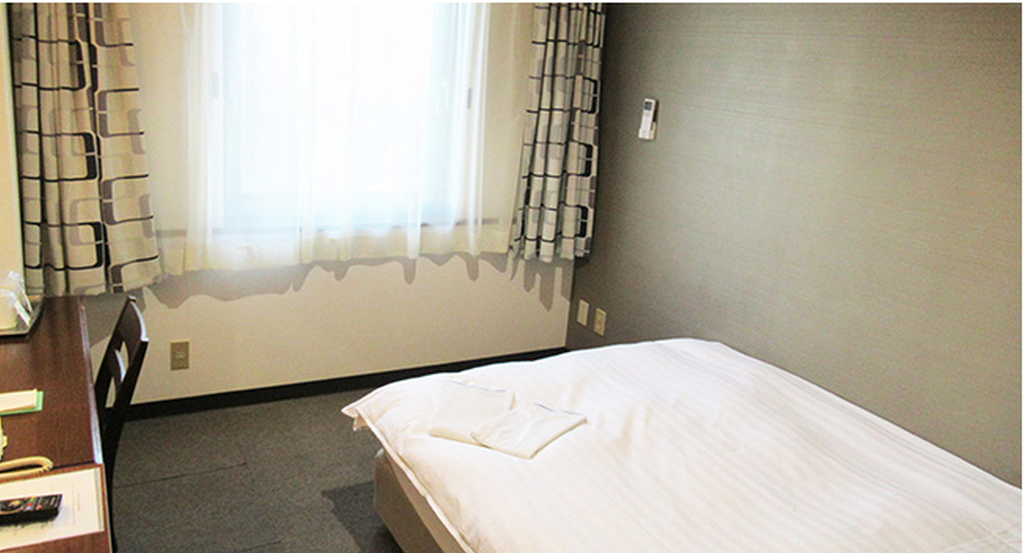 Single Room - Non-Smoking