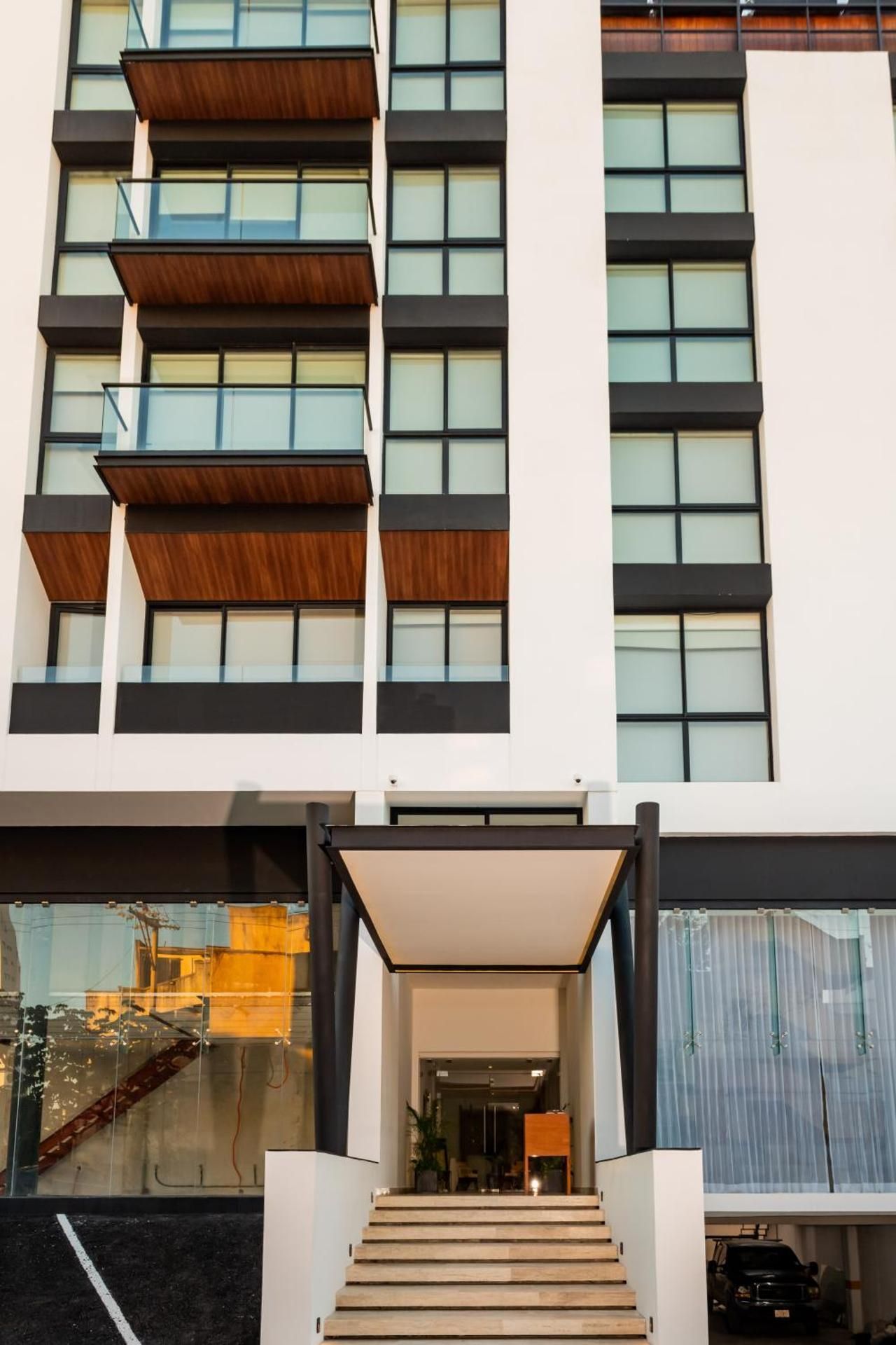 Torre Sofia magnific apartments & estudios with great amenities