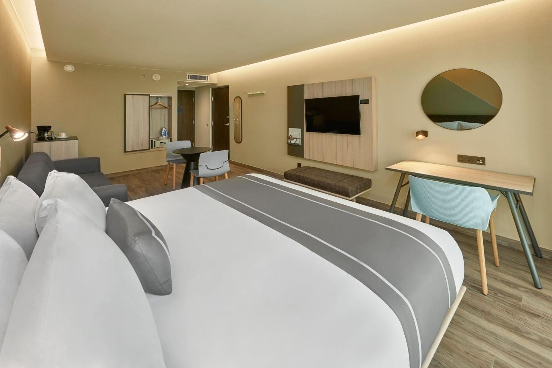 King Suite with Sofa Bed