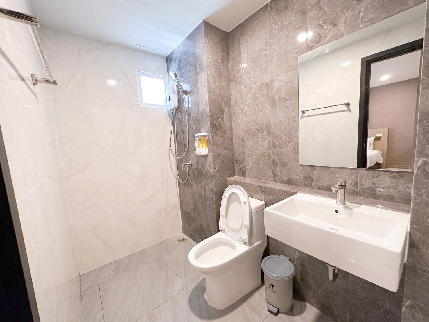 KINTON HOTEL Earth Single Room 3