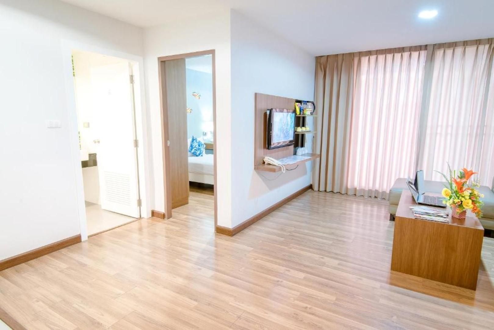Executive Suite