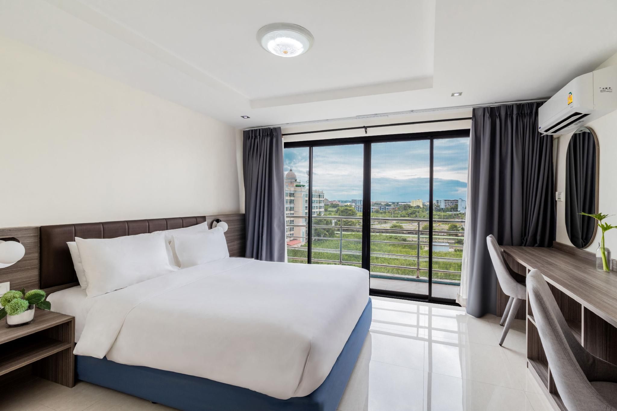 1 Double Bed, Nonsmoking, Superior Room, Shower