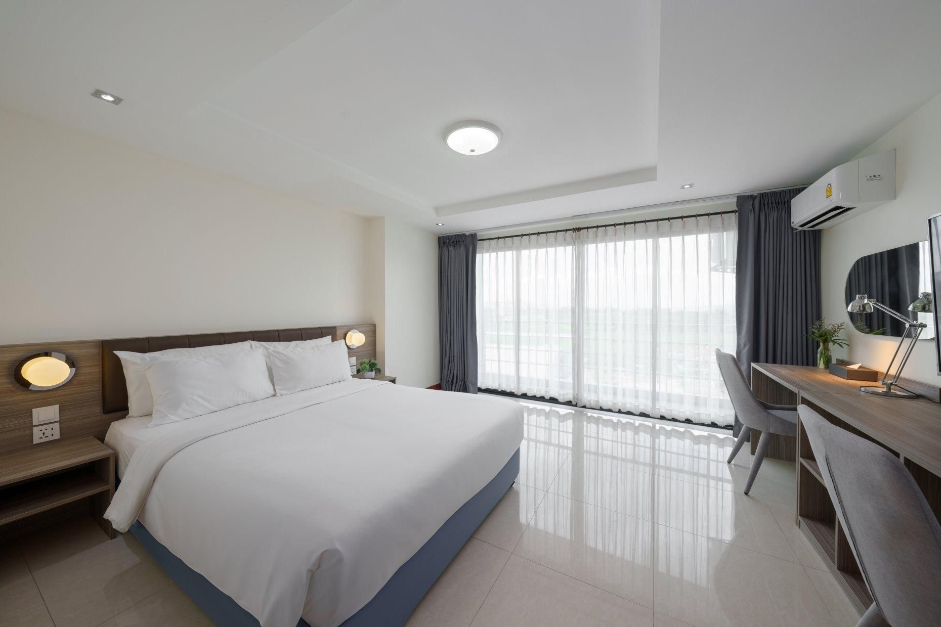 1 Double Bed, Nonsmoking, Superior Room, Shower