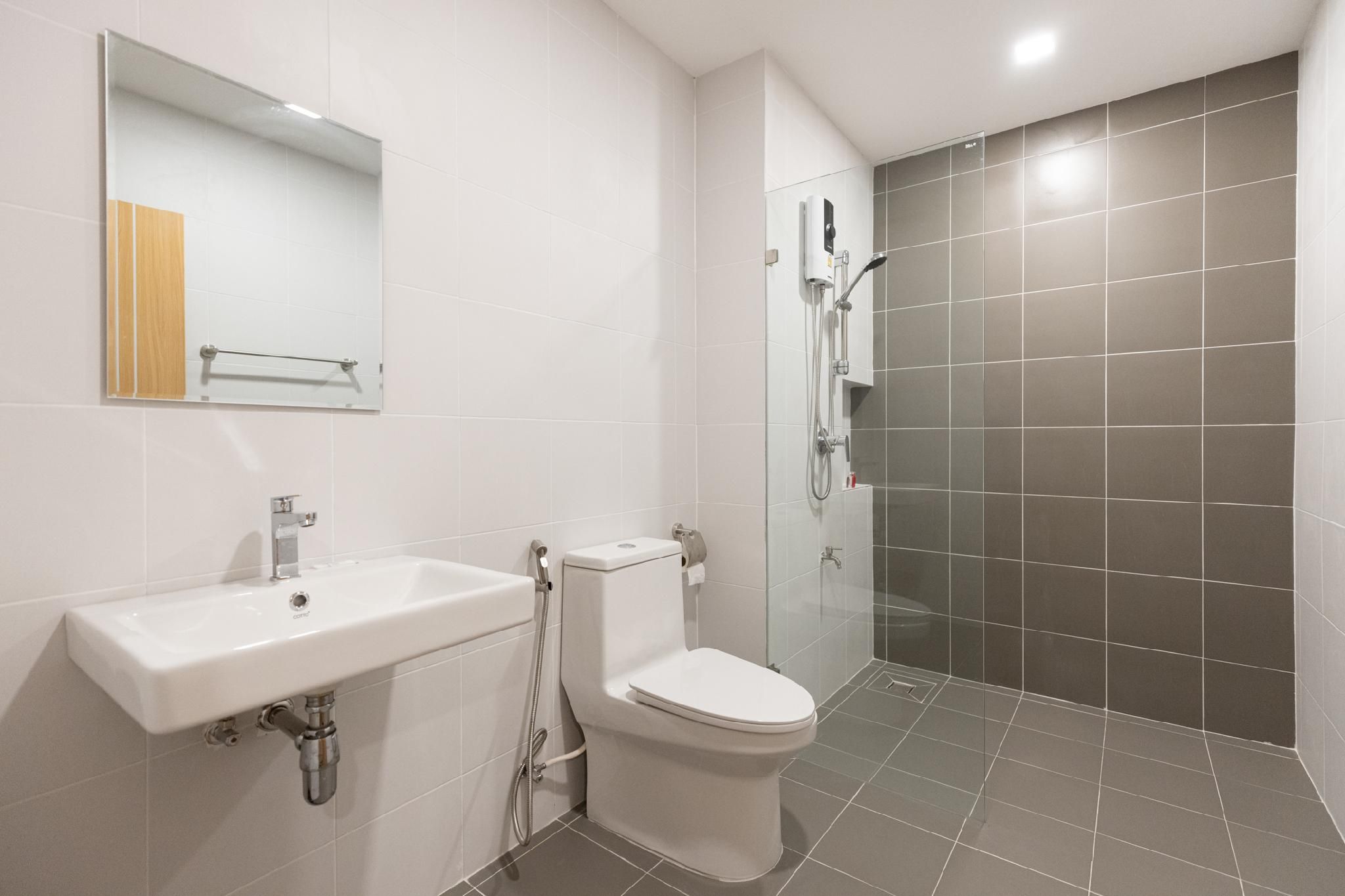 Good Nine Hotel Standard Room 3