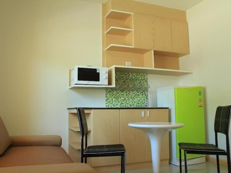 BANGKOK.GRAND.RESORT King Studio with Garden View 2