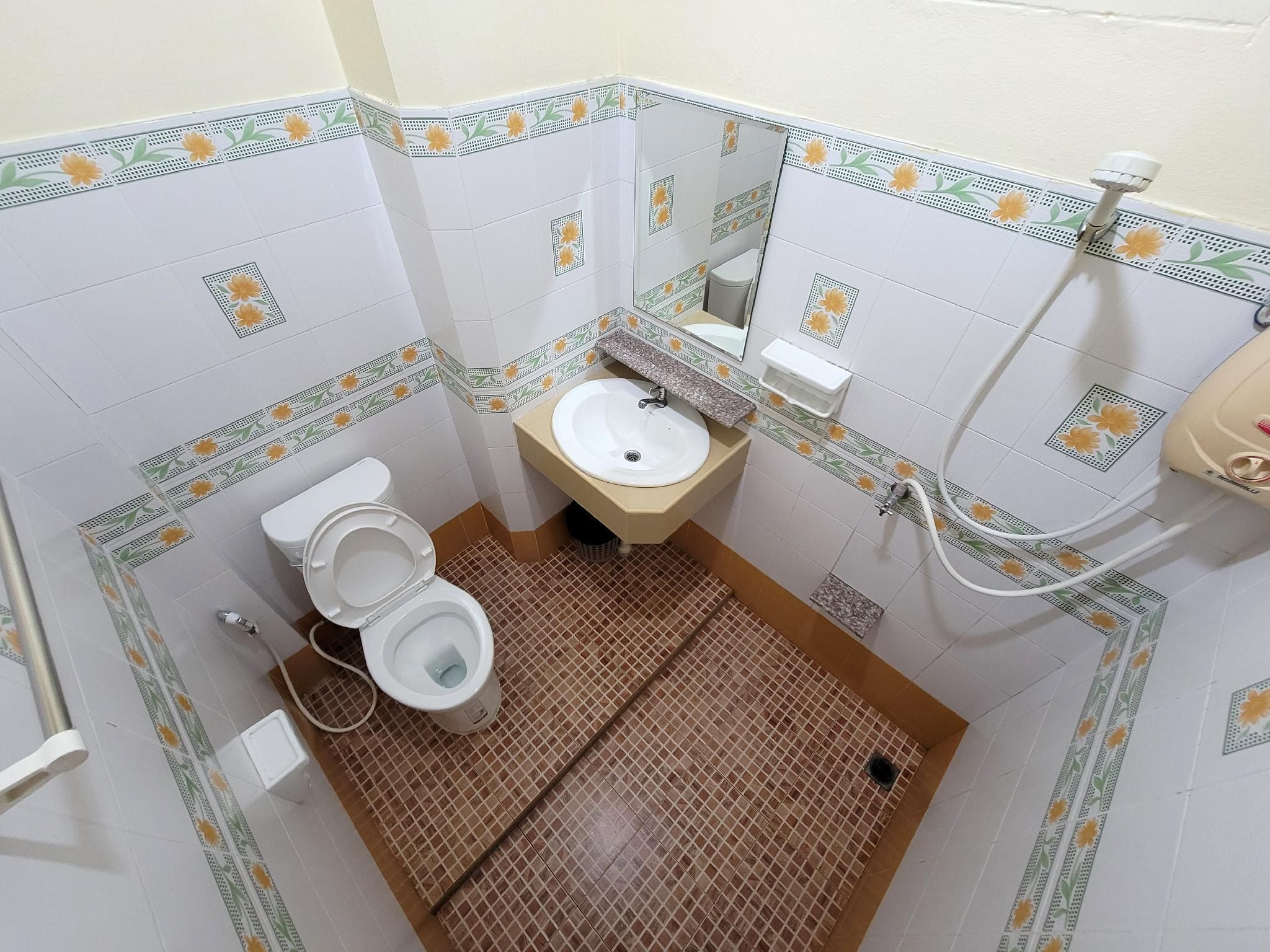 TS Home Building Apartment Triple Room for 3 People - Non-Smoking 2