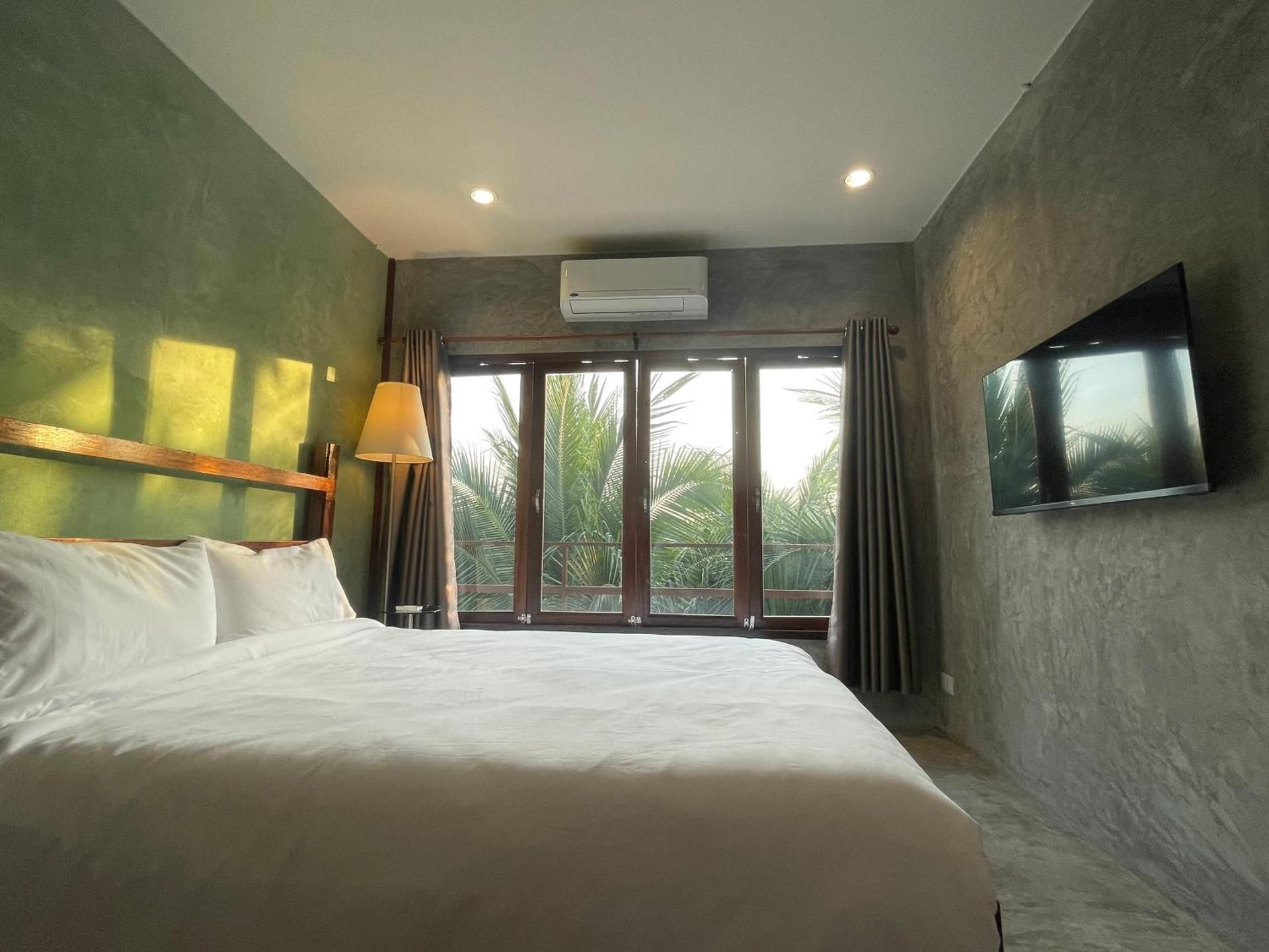 Deluxe Queen Room with Two Queen Beds