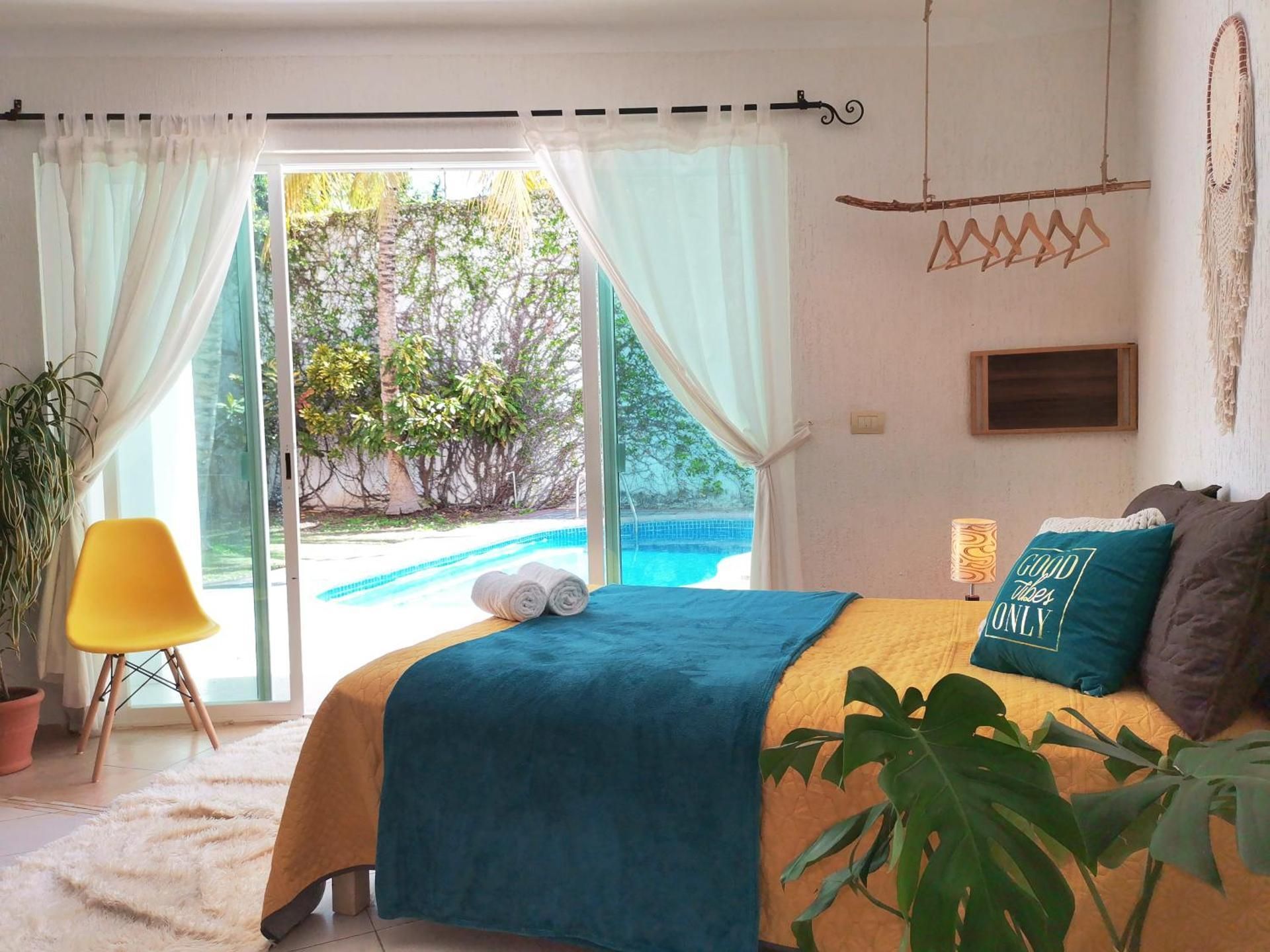 Apartment with Garden View