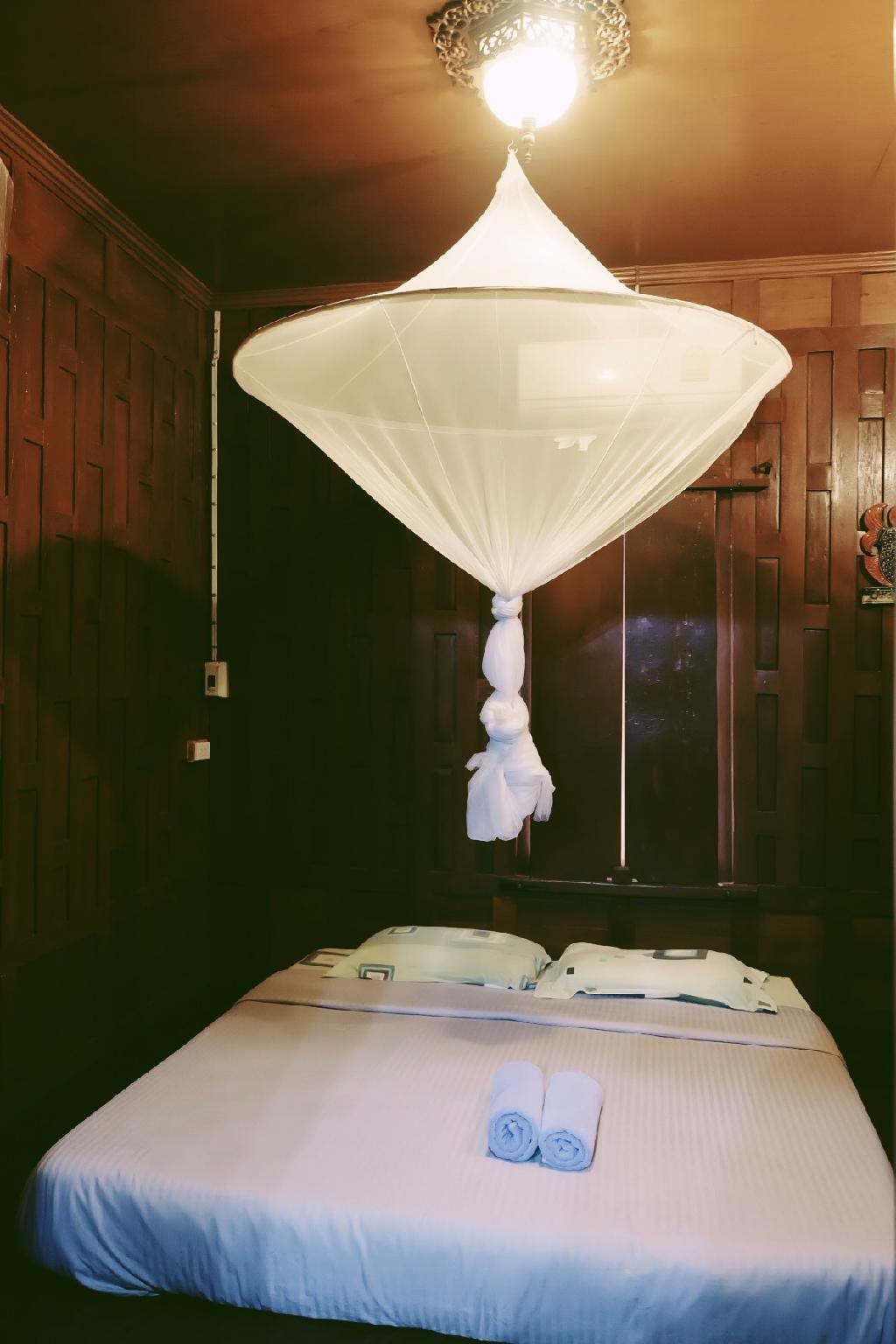 Standard Room with Garden View