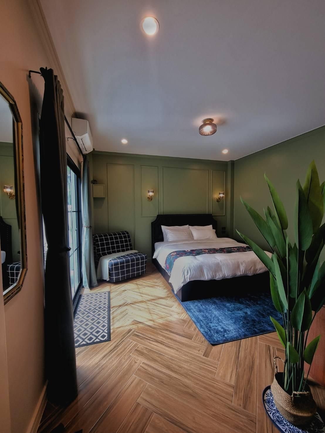 Plubpla samut : White Villas Flora Room