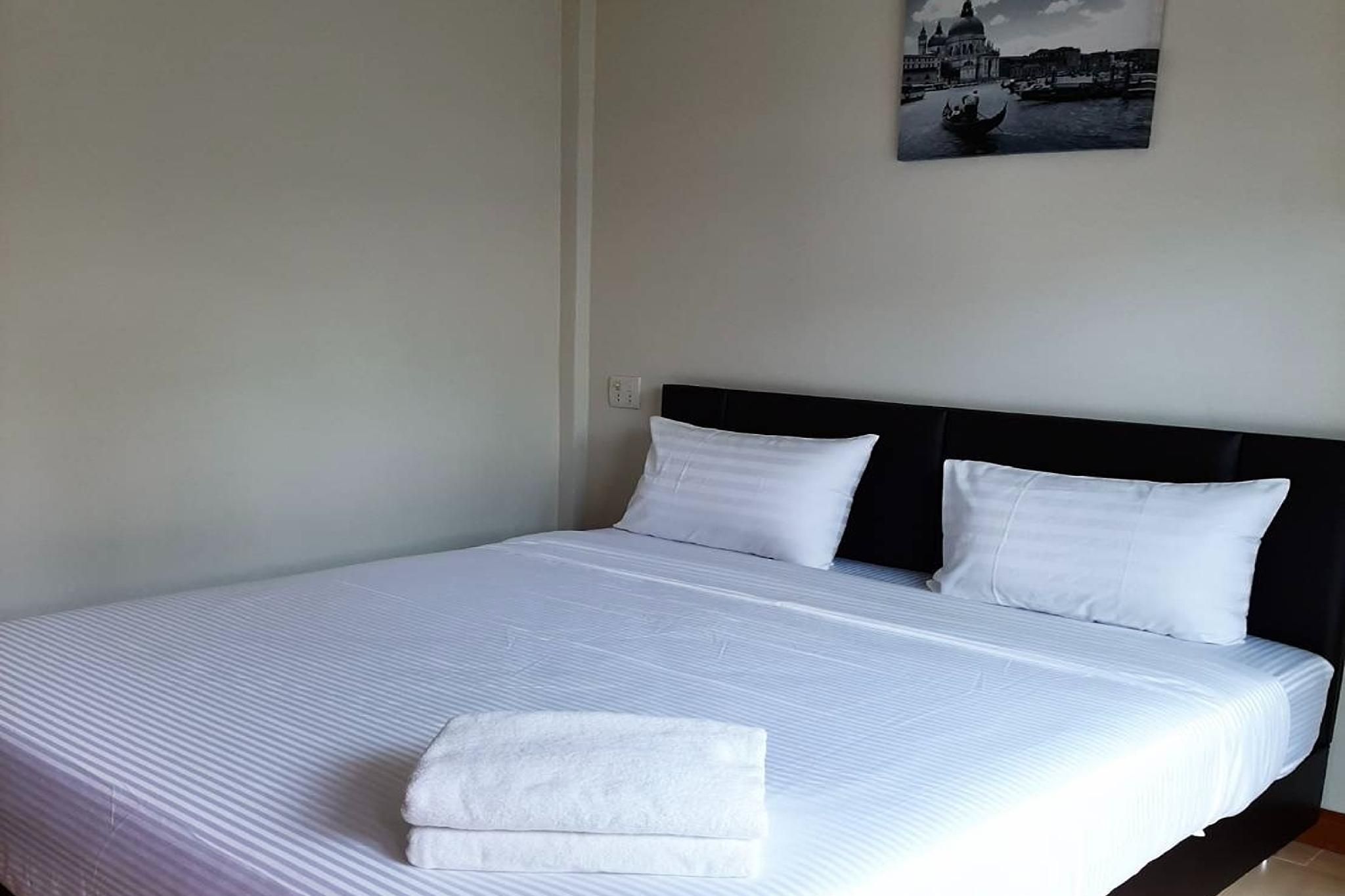 Phenwaree Amphawa Resort Double Room with Pool Access