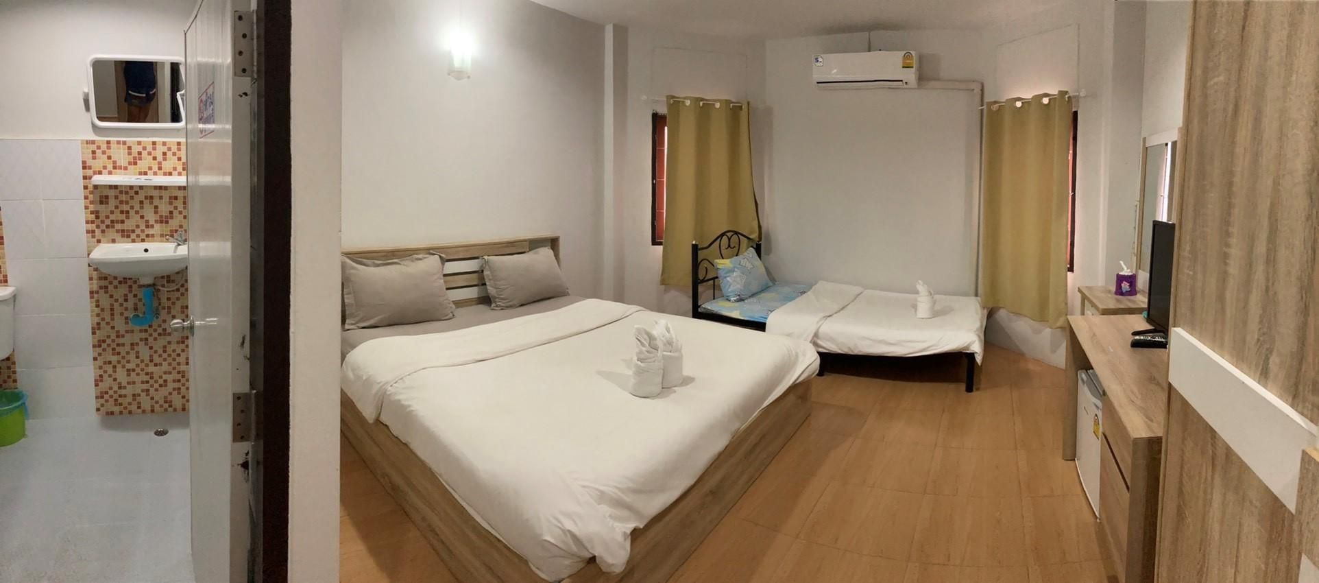 Studio for 3 People