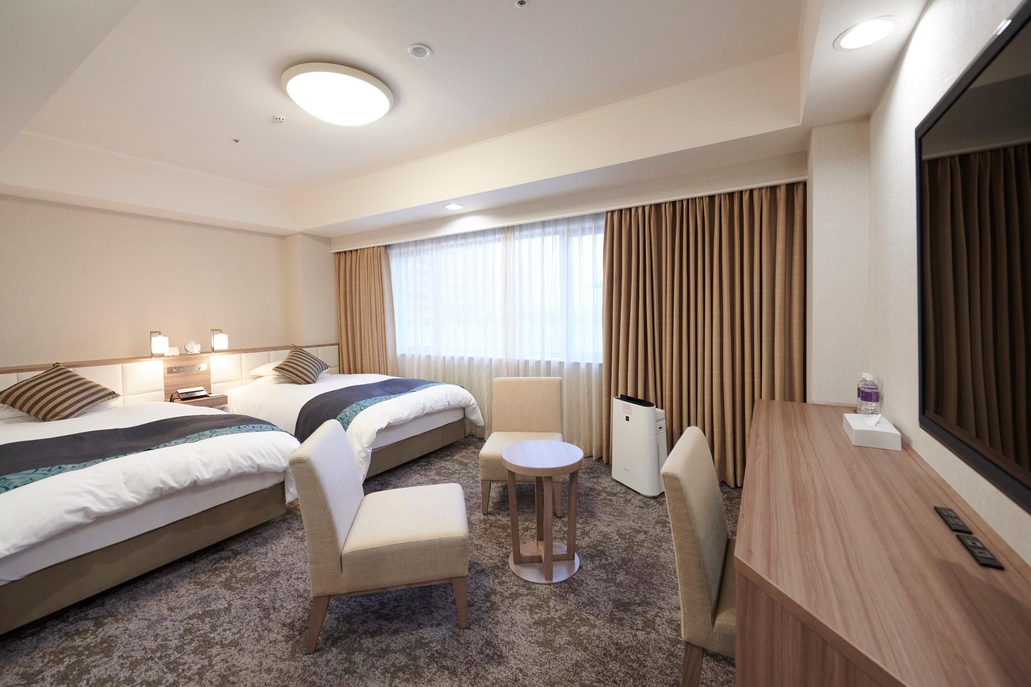 Deluxe Twin Room for 3 People - Non-Smoking