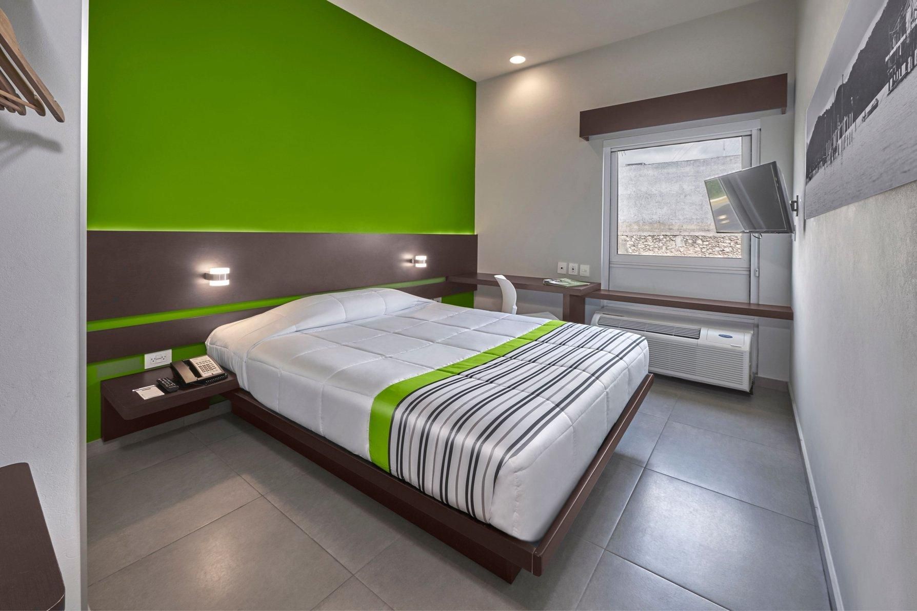 City Express Junior by Marriott Cancun Guest room, 1 Queen