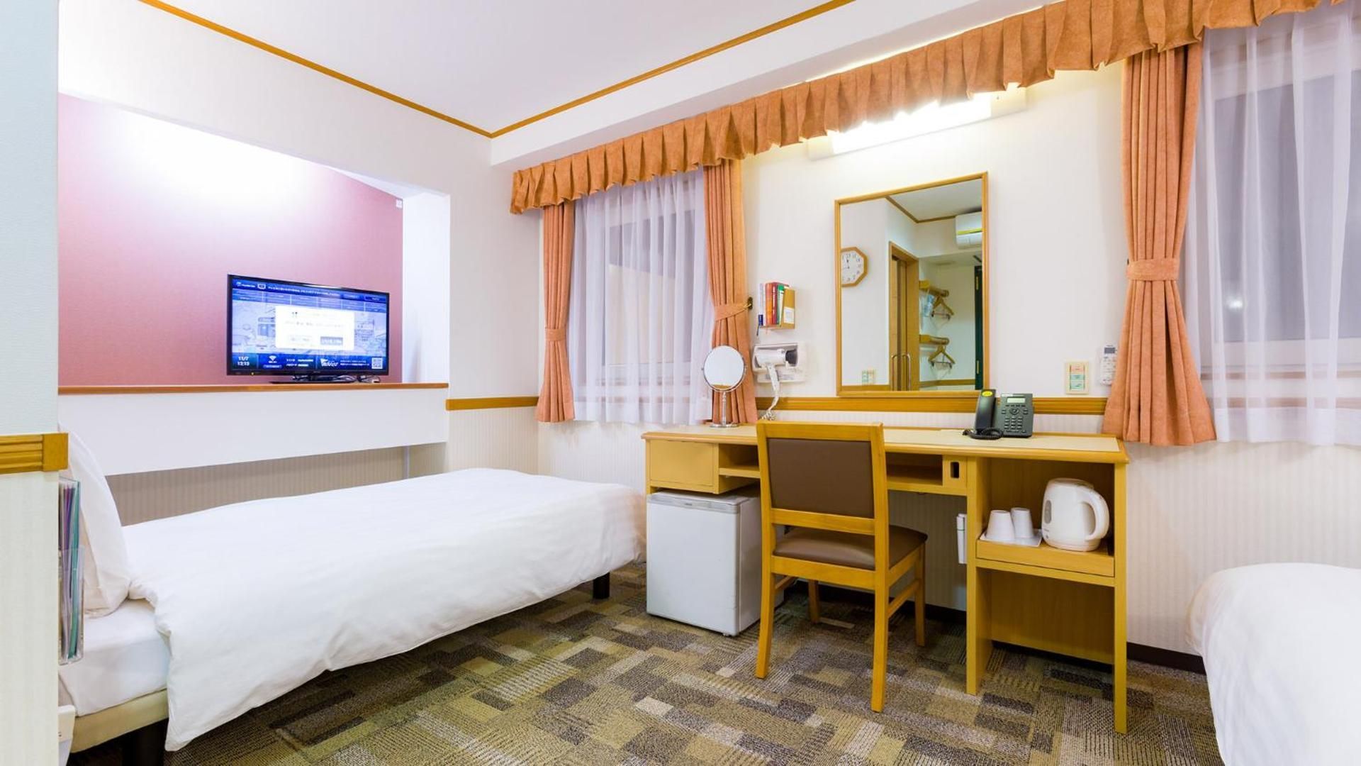 Heartful Twin Room - Non-Smoking
