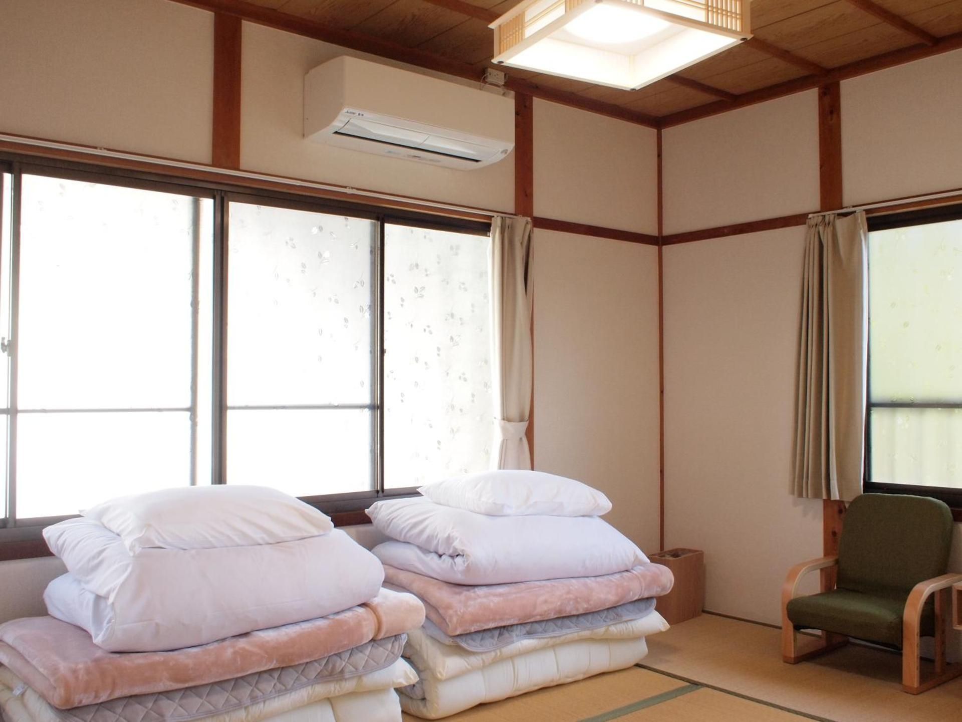 Economy Twin Room
