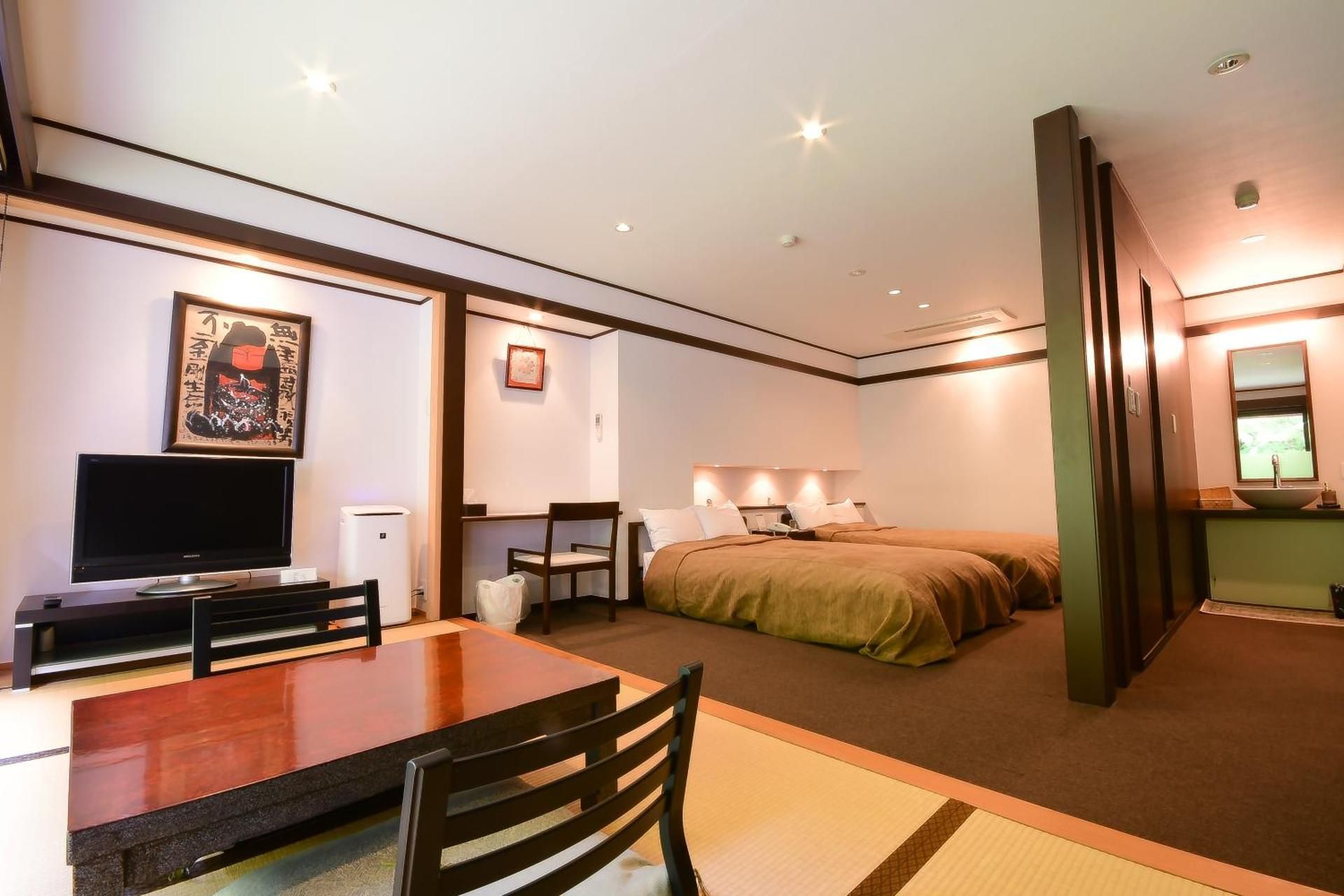 Deluxe Twin Room