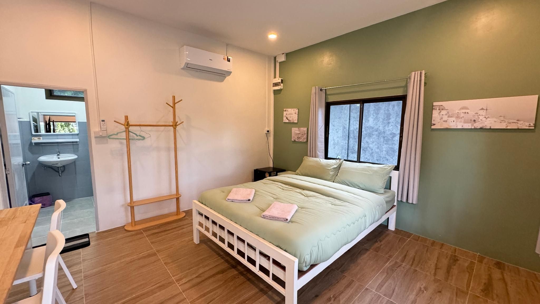 Suanrakkhun Resort Standard Room 2