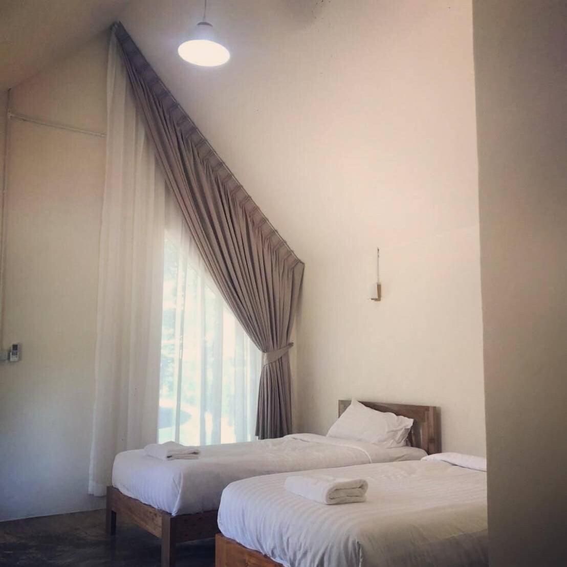 Twin Room with View