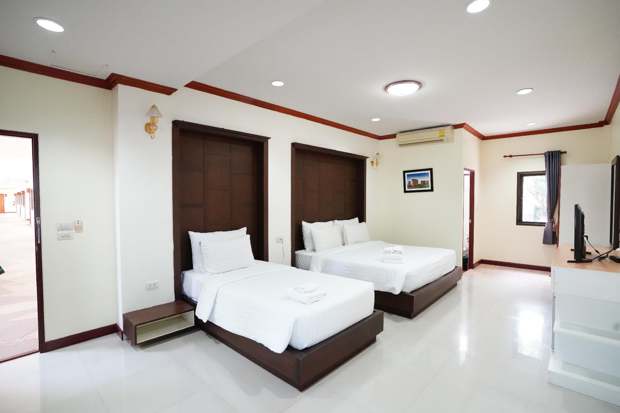 Siam River Resort Junior Suites 2