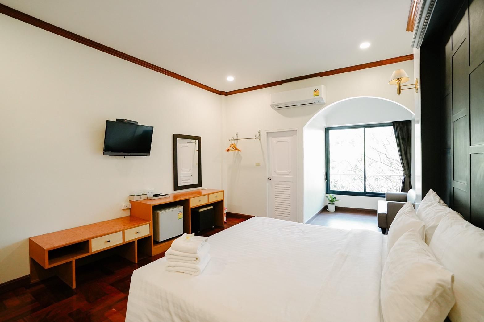 Deluxe Double Room with Balcony