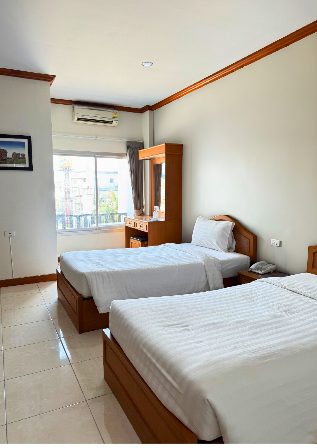 Dee Prom Hotel Superior Double or Twin