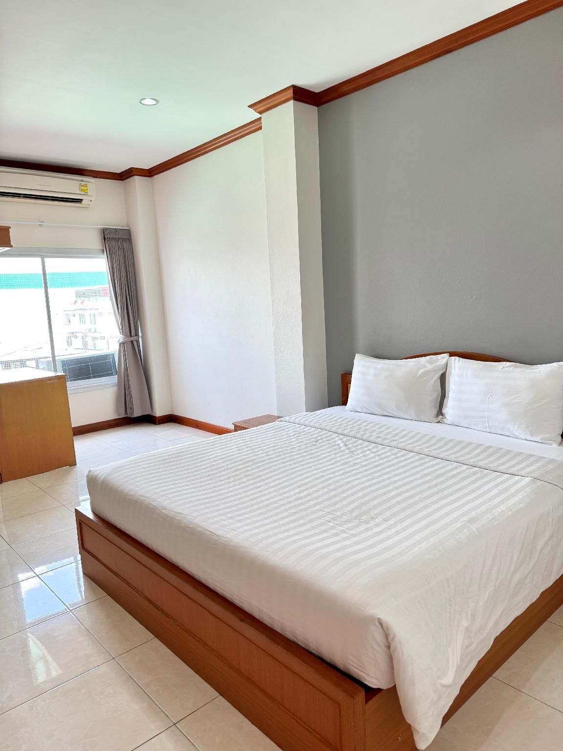 Dee Prom Hotel Superior Double or Twin 2