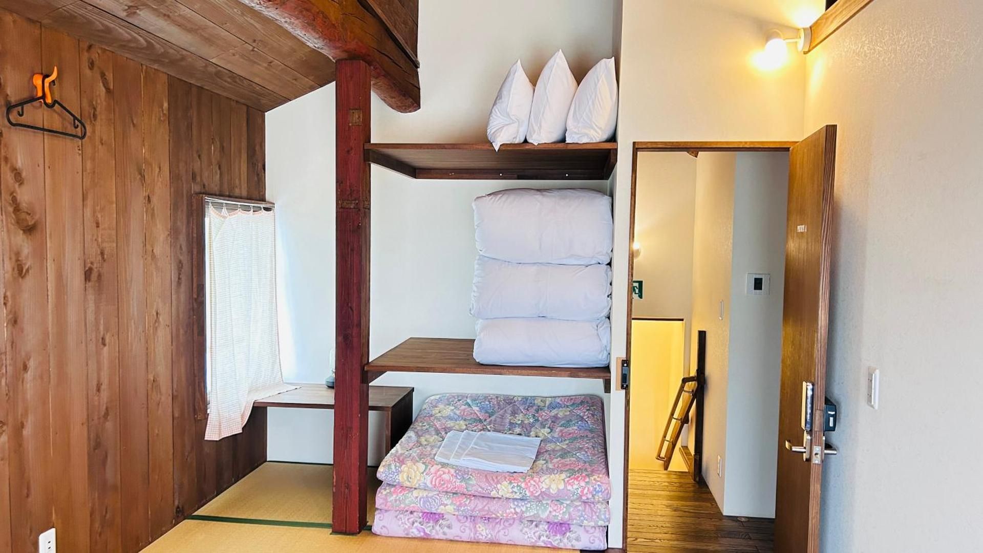 Economy Triple Room