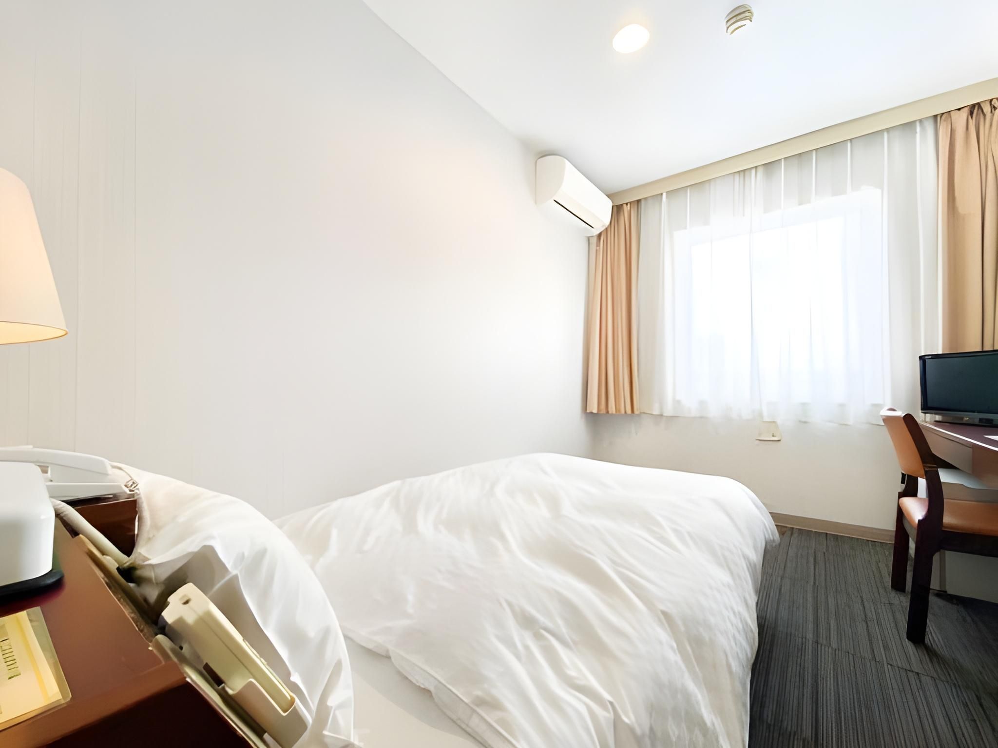 Single Room - Non-Smoking