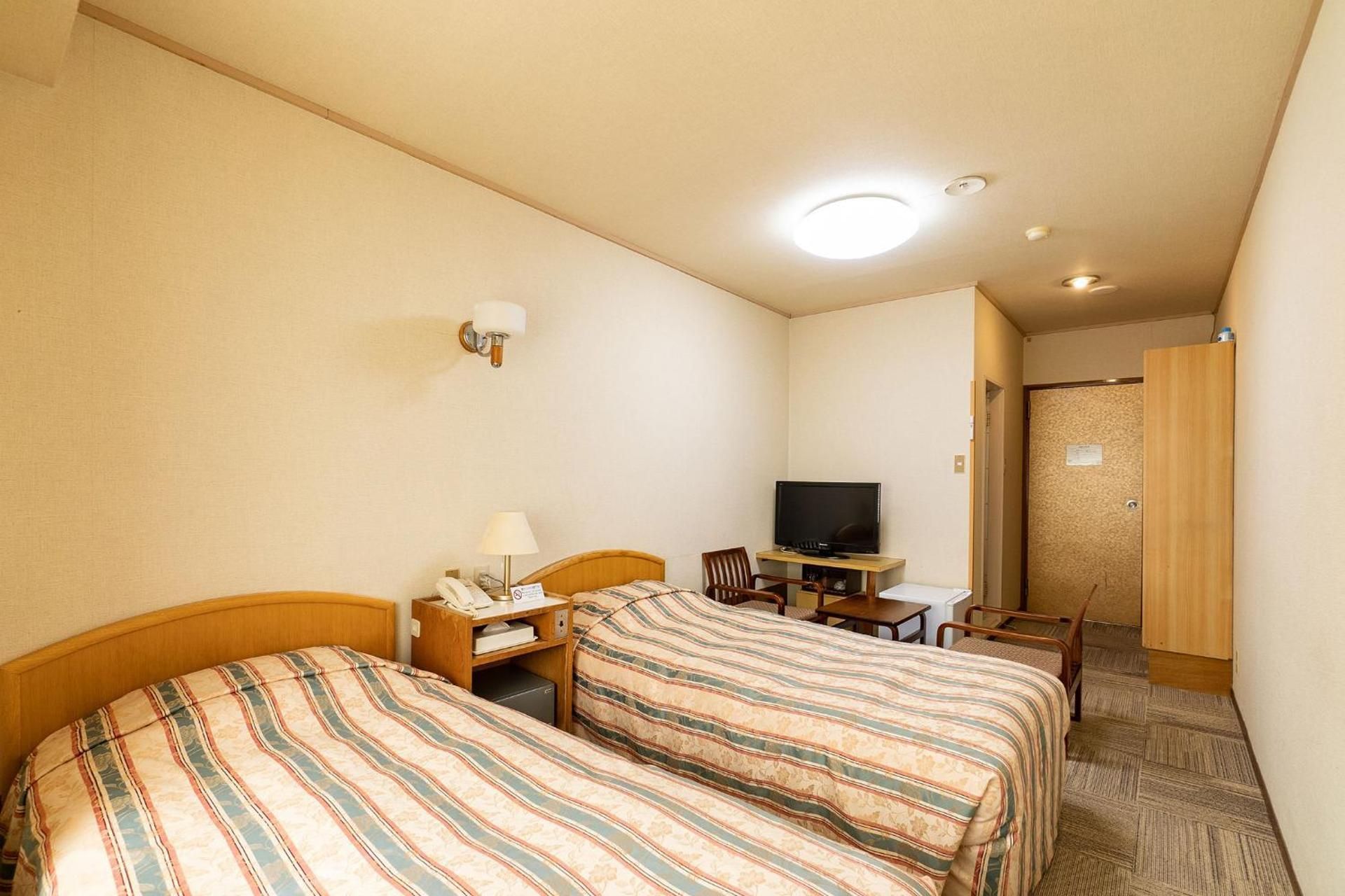 Economy Twin Room with Indoor Bath, Non-Smoking