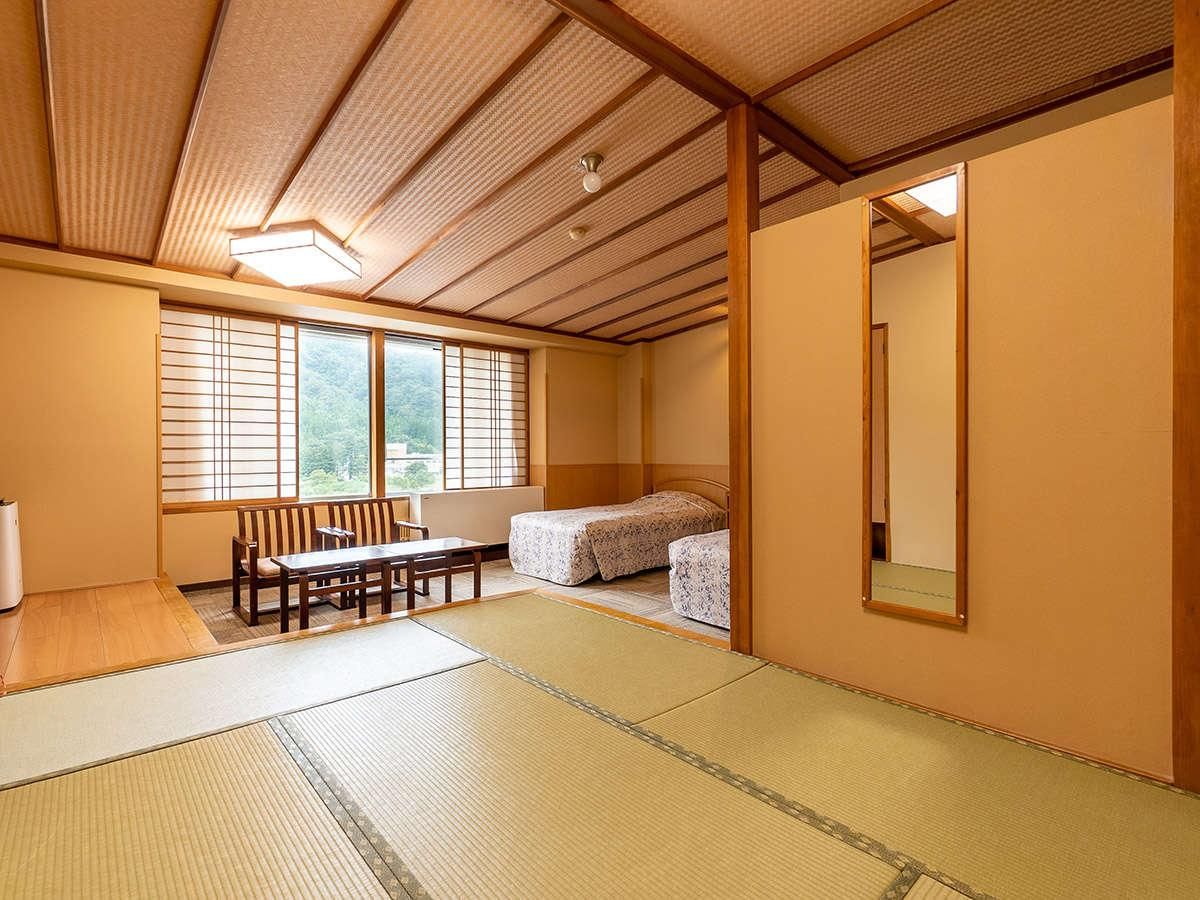 Standard Japanese-Western-Style Room with 7.5 Tatami, Shared Bathroom, Non-Smoking