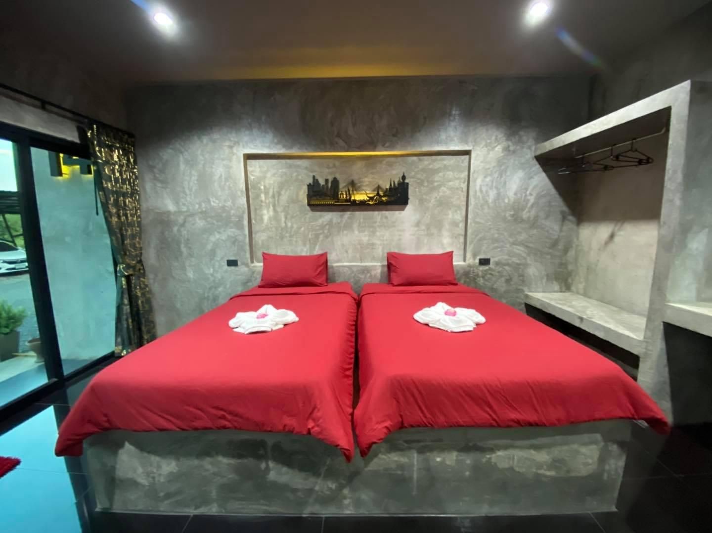 Deluxe Twin Room