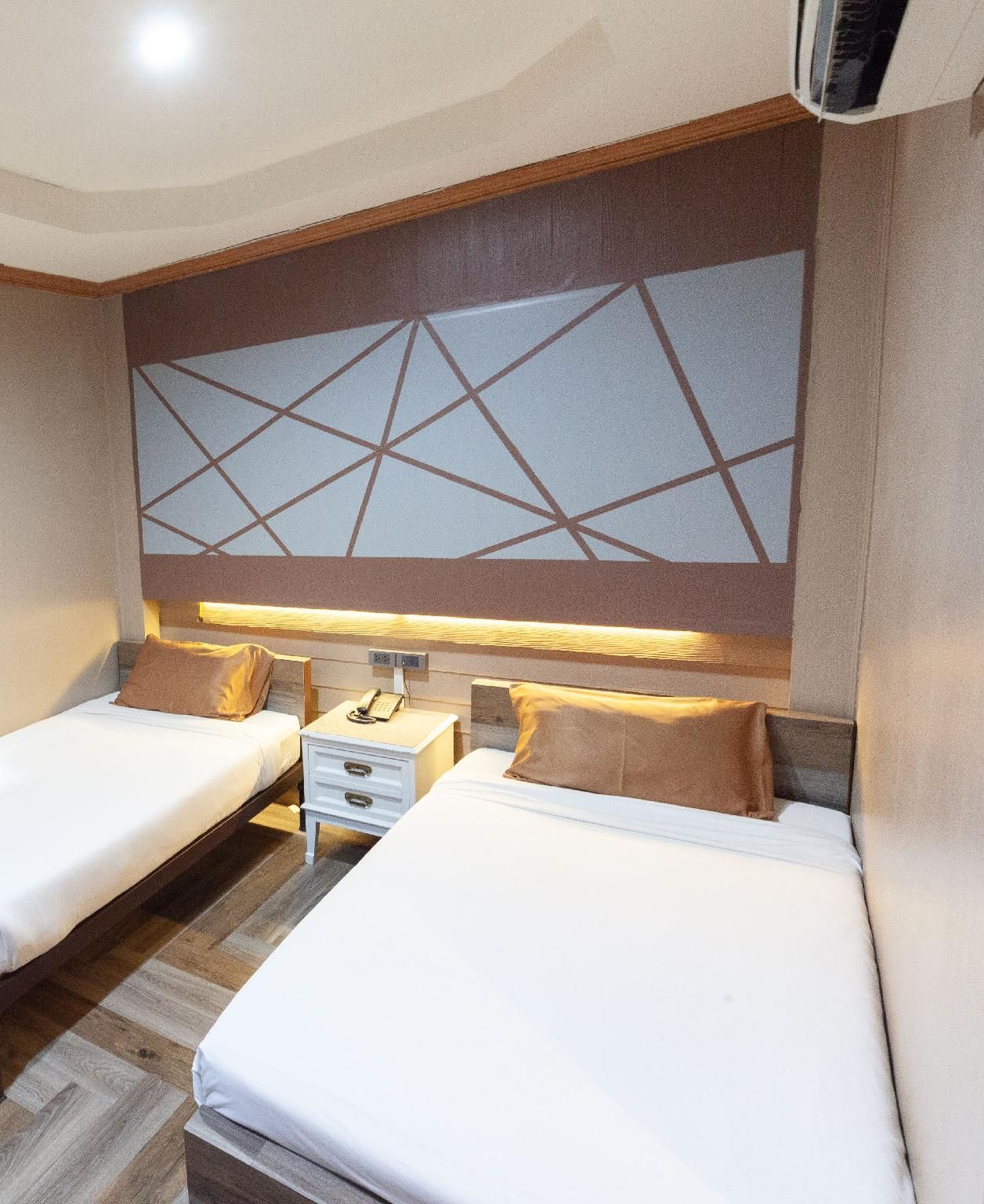 Golden House Sa Kaeo Standard Twin Bed