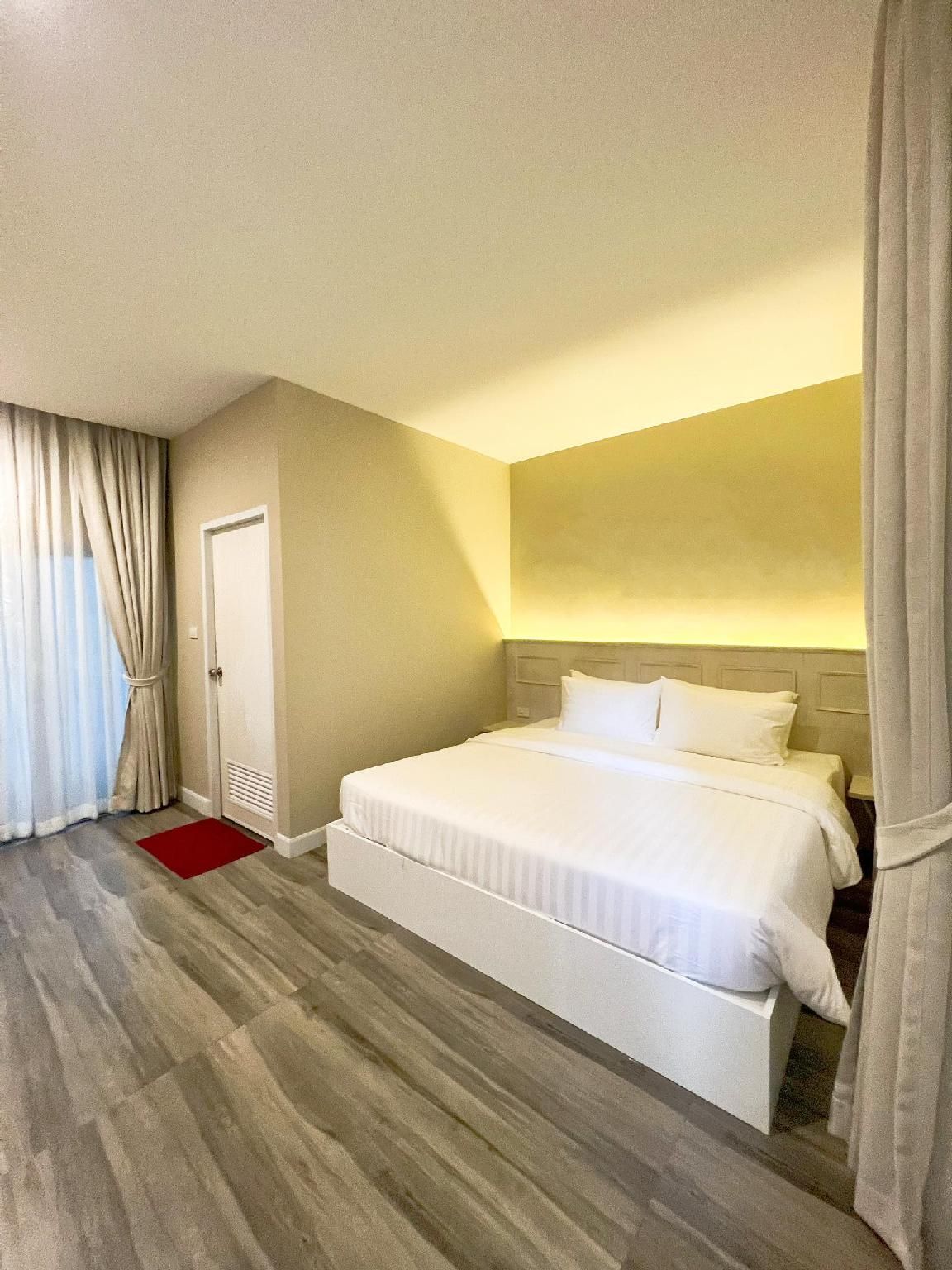 Deluxe Garden View Double Room