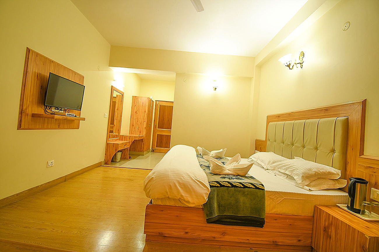 New Ambika International Deluxe Room 3