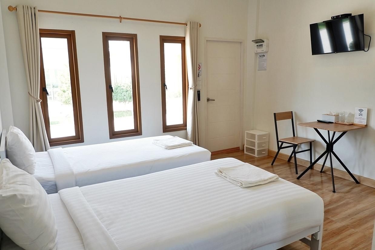 Hey Sunday Home Palace Deluxe Twin Room