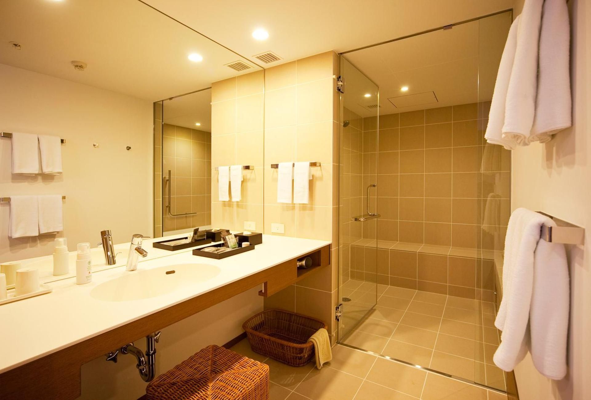 Universal Twin Room - Non-Smoking