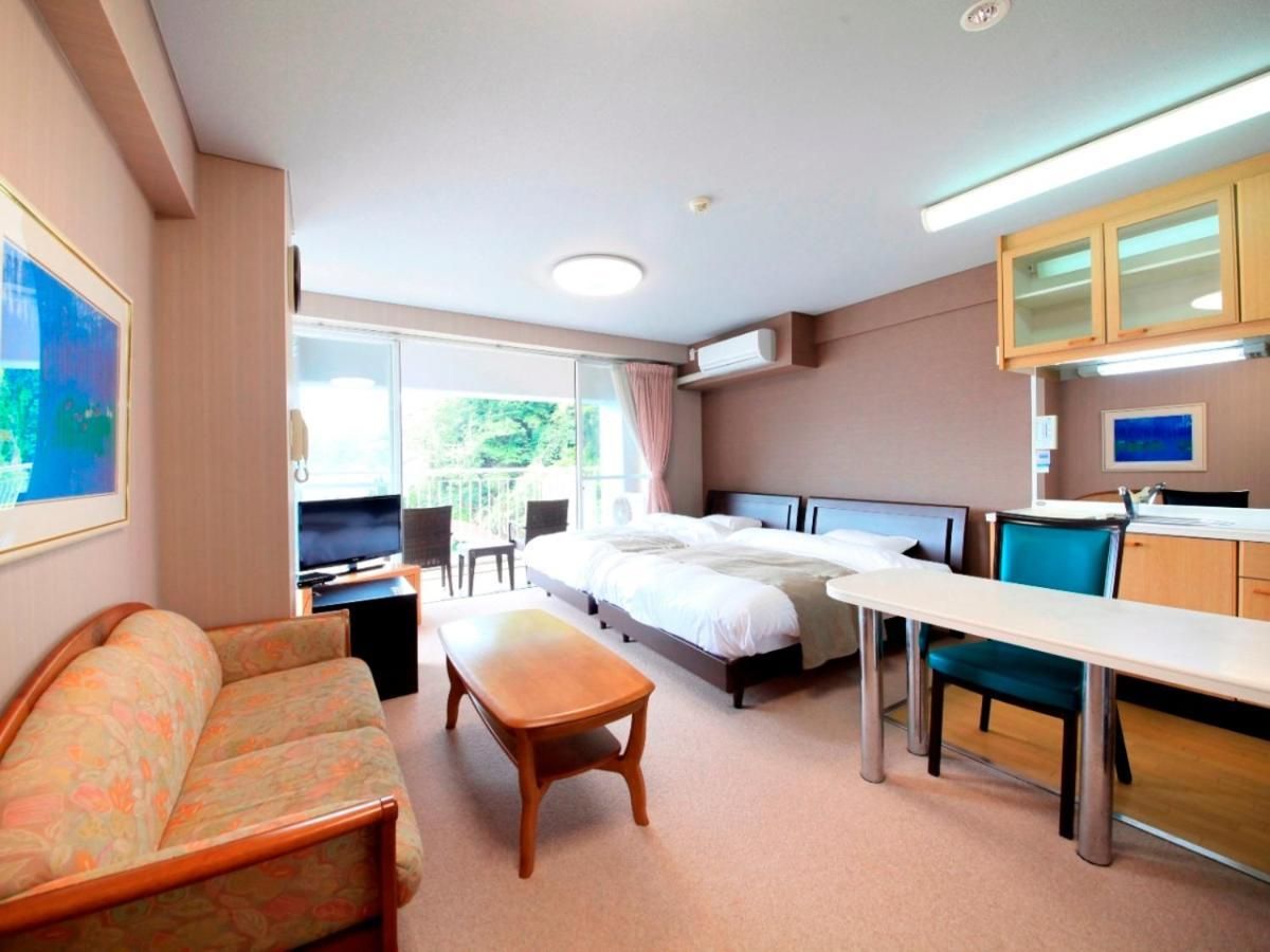 50m2 Western Japanese room with 2 Single Beds - No pets