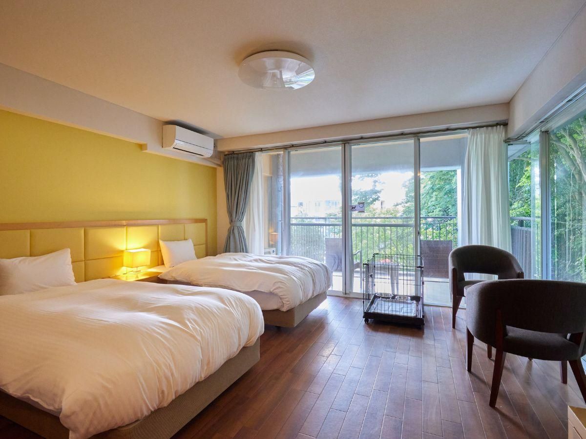 Twin Suite with Balcony - Non-Smoking