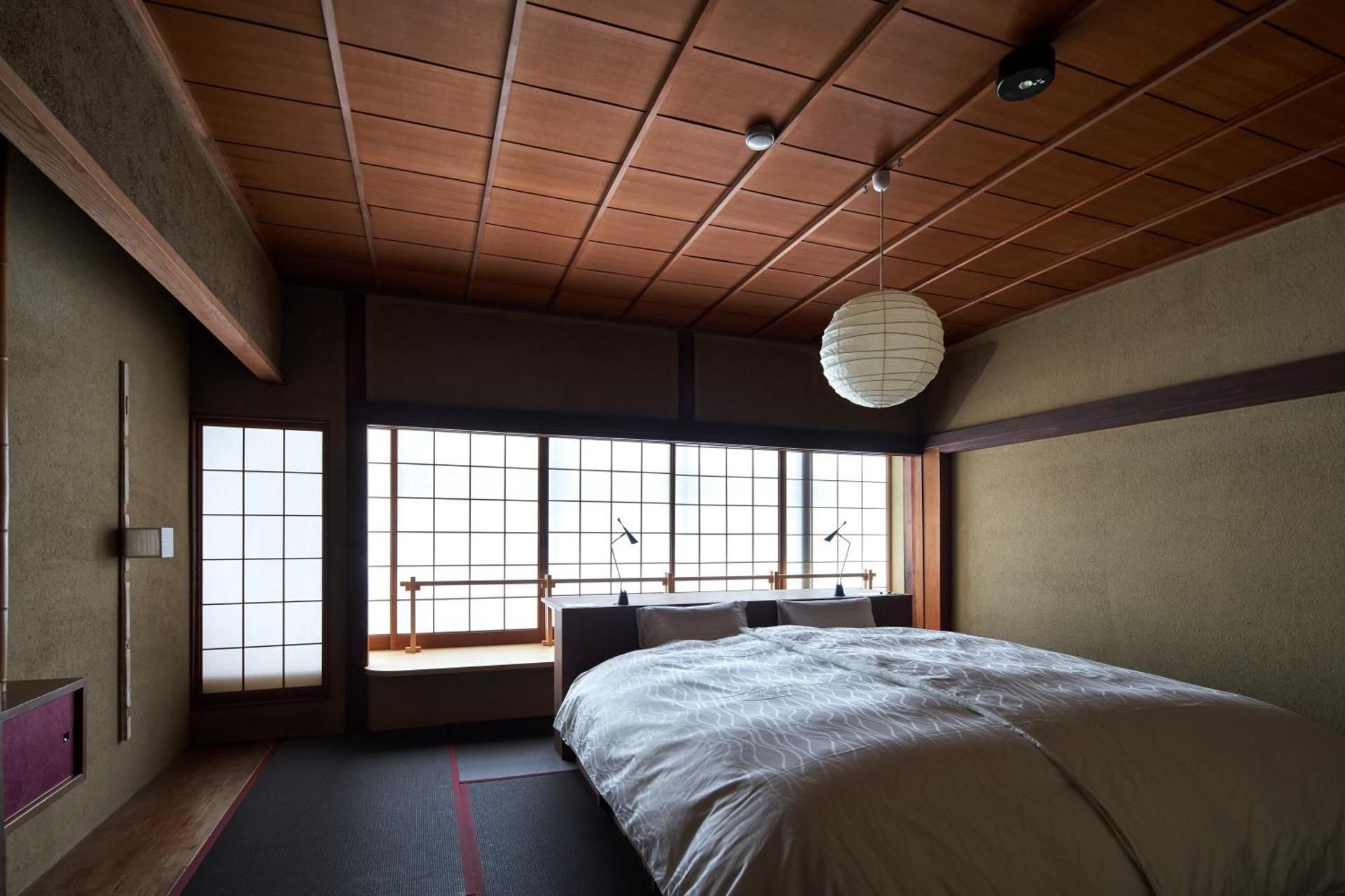 Japanese-Style Superior Room 101 with shower and Bathroom