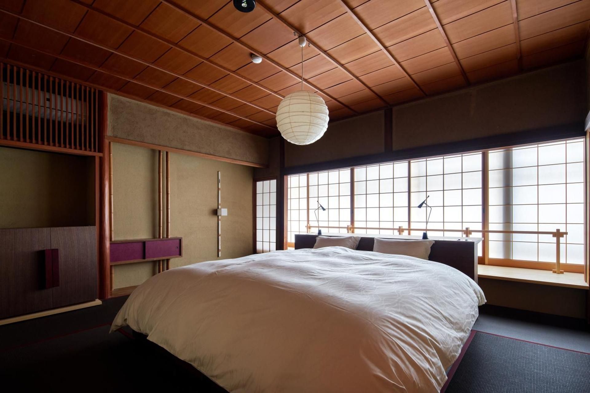 Japanese-Style Superior Room 101 with shower and Bathroom