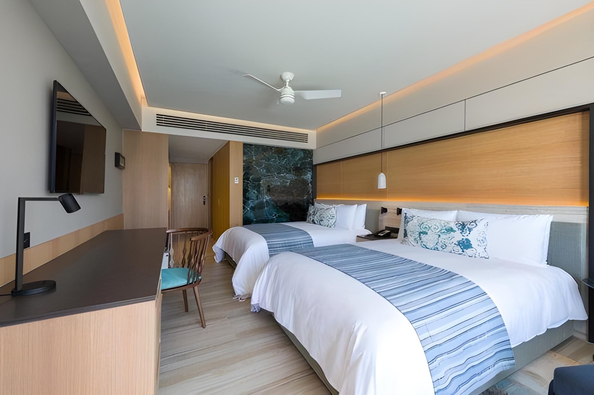 Deluxe Guest room, 2 Double, Balcony