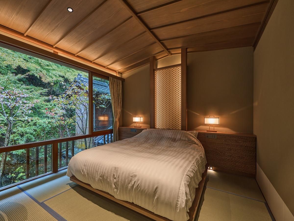 Deluxe Suite with Open-Air Bath