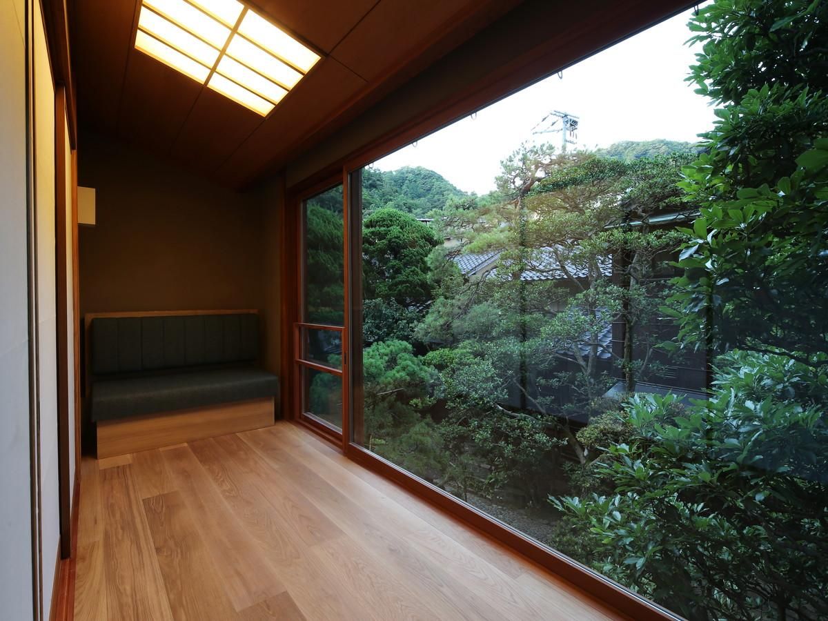 Suite with Private Bathroom