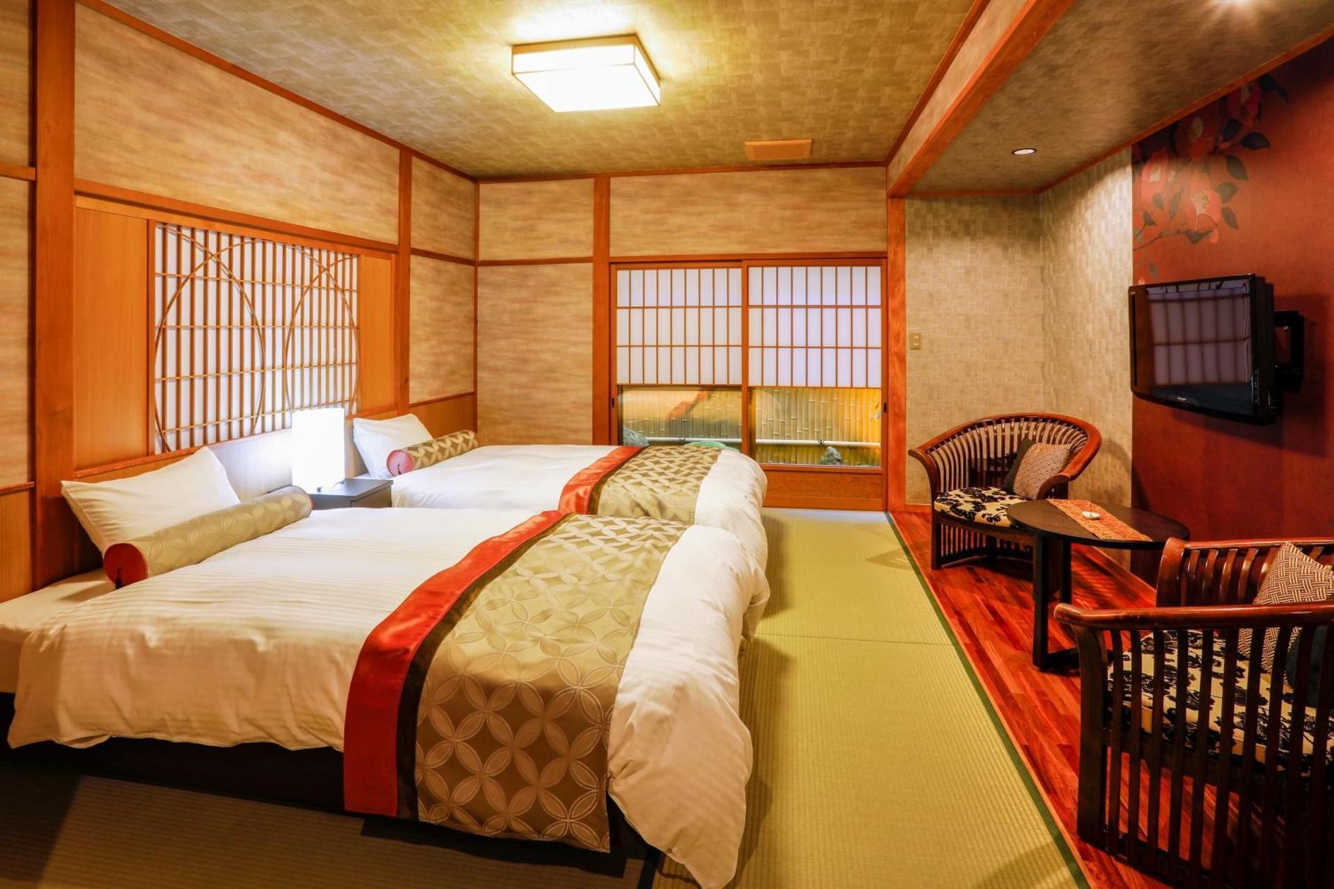 Twin Room with Shared Bathroom