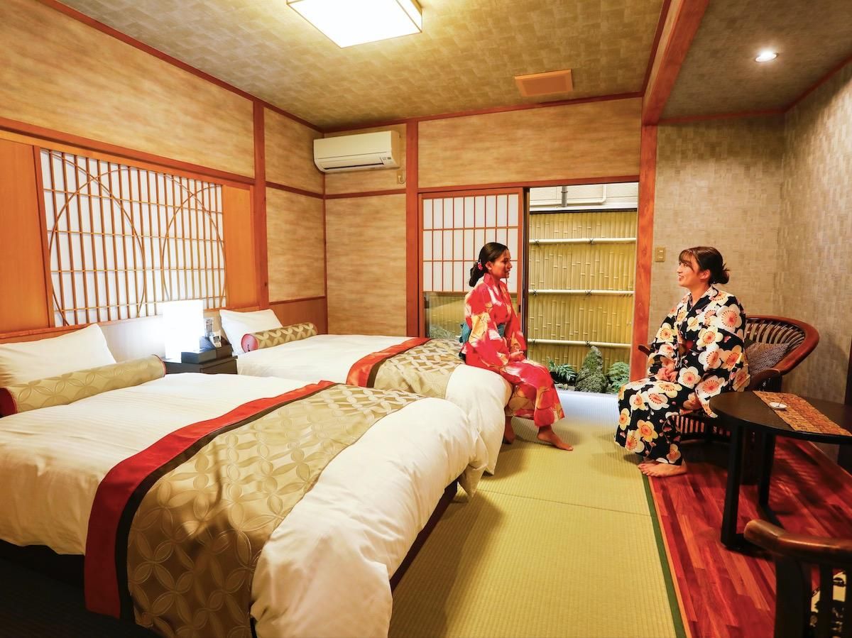 1 Twin Bed Room